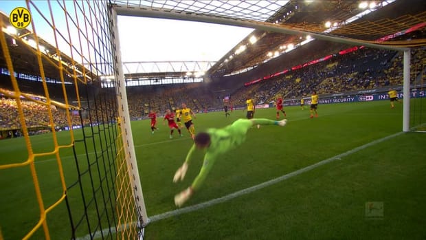 Kobel's best Dortmund saves